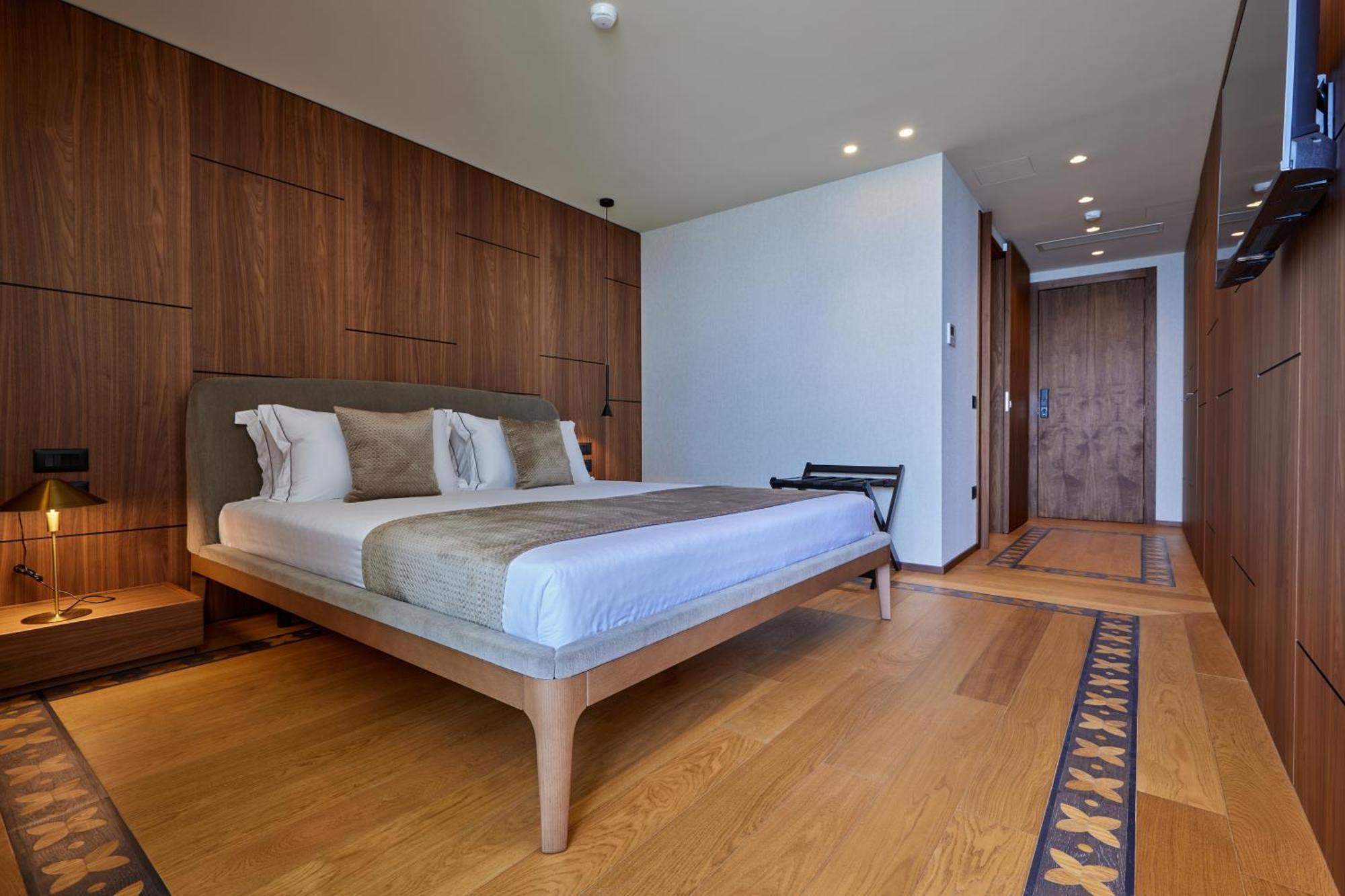 Valis Luxury Hotel Vlora Kültér fotó