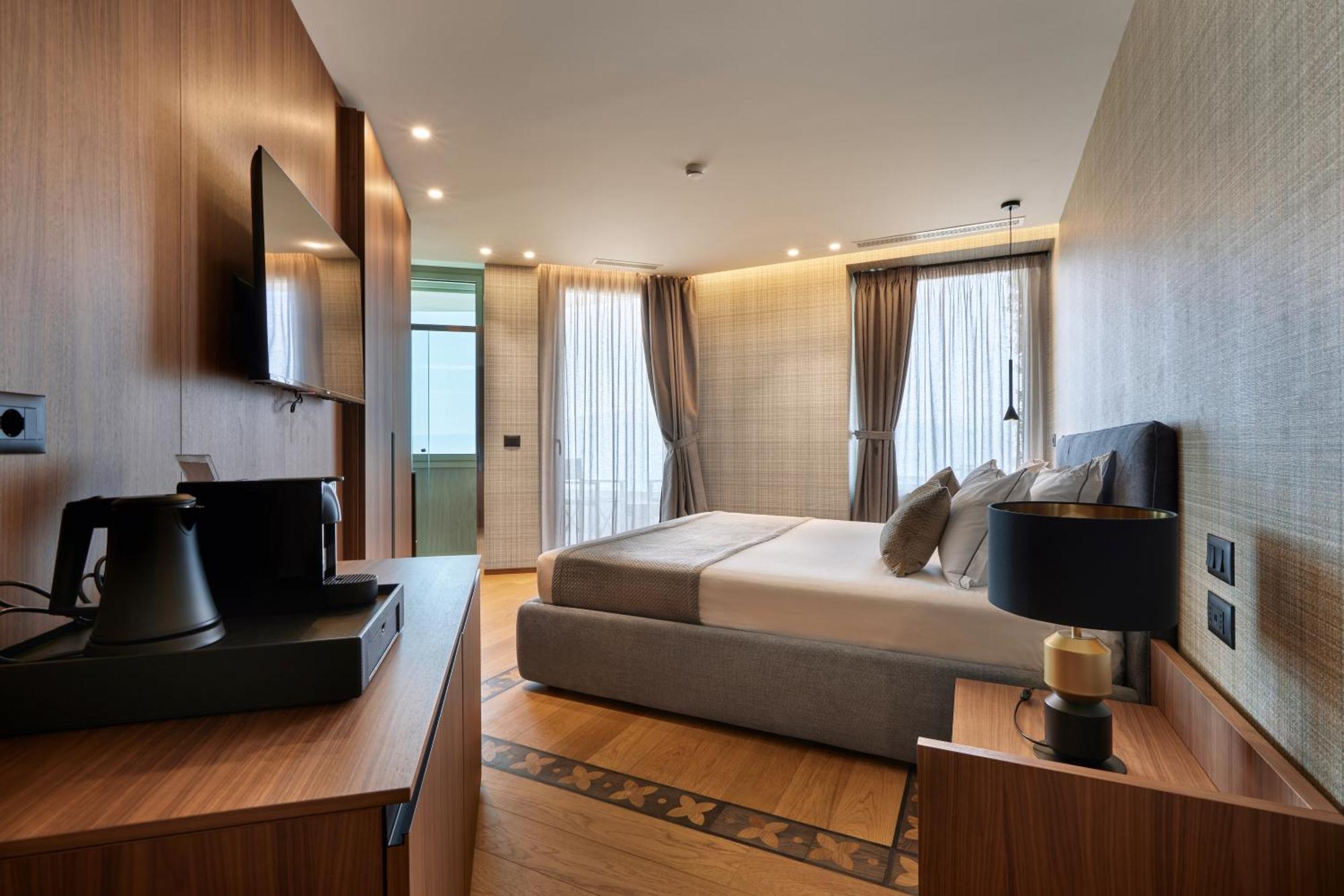 Valis Luxury Hotel Vlora Kültér fotó